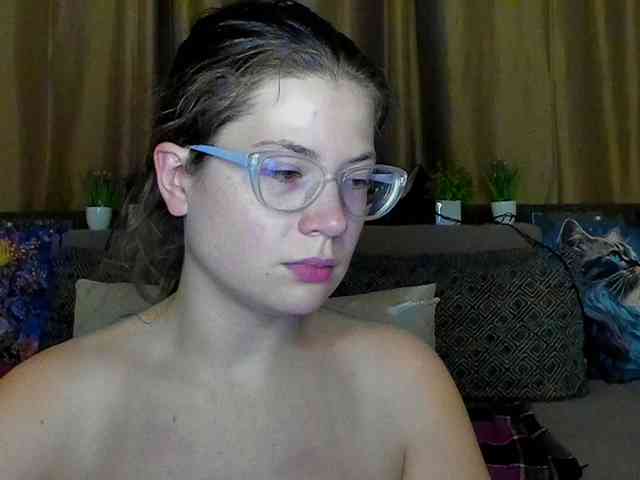Aliciafolow009 webcam