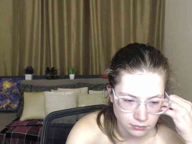 Aliciafolow009 webcam