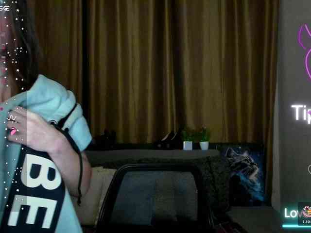 Aliciafolow009 webcam