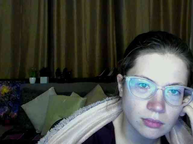 Aliciafolow009 webcam