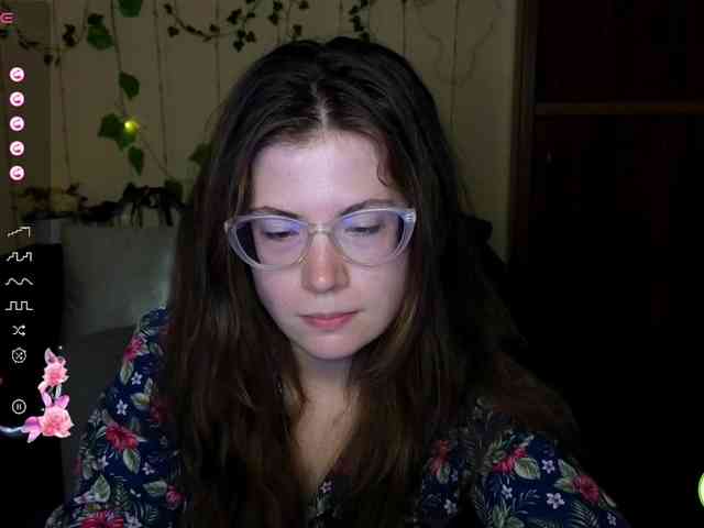 Aliciafolow009 webcam