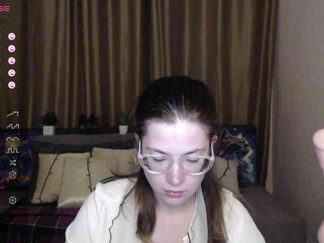 Aliciafolow009 webcam