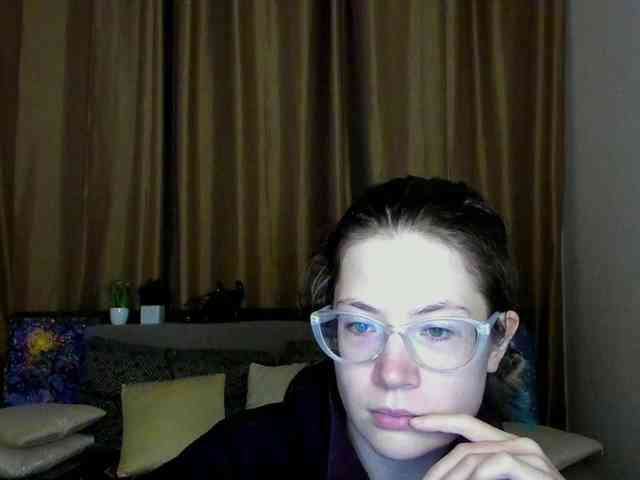 Aliciafolow009 webcam
