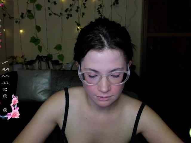 Aliciafolow009 webcam