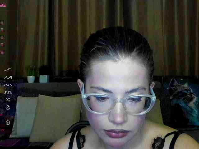Aliciafolow009 webcam