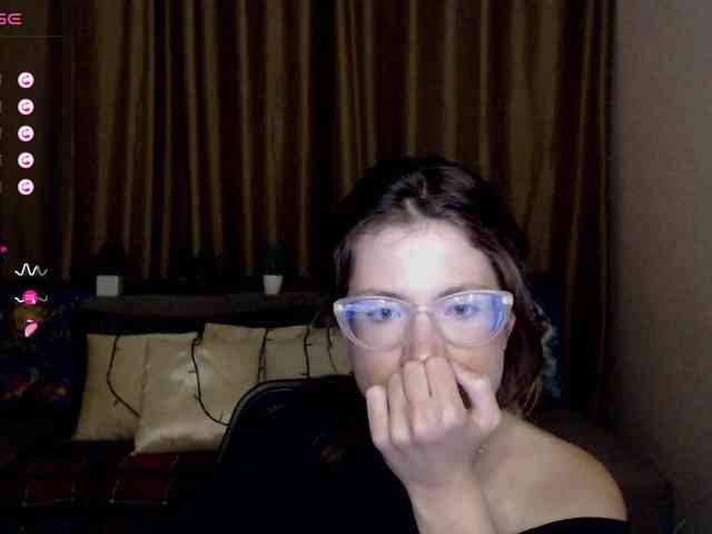 Aliciafolow009 webcam