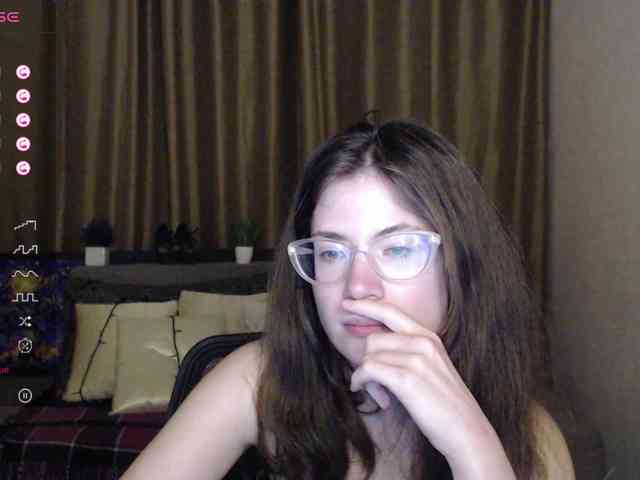 Aliciafolow009 webcam