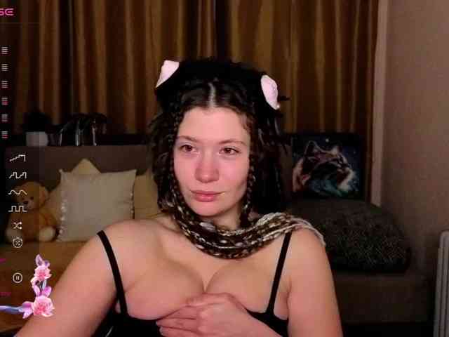 Aliciafolow009 webcam