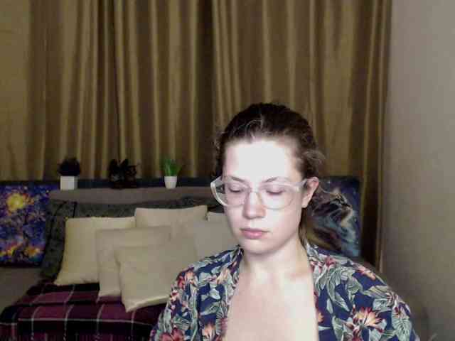 Aliciafolow009 webcam