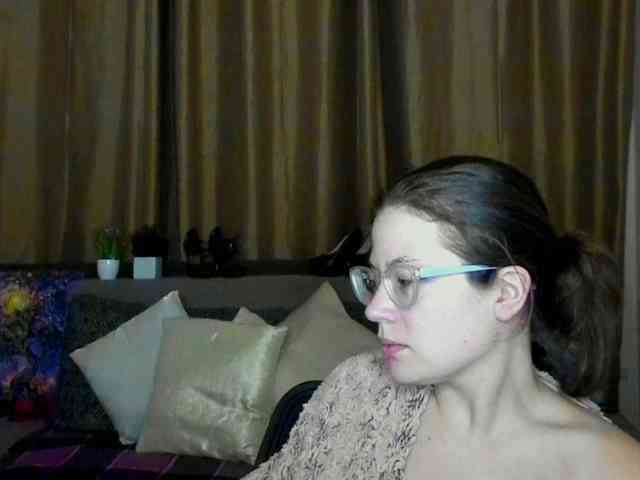 Aliciafolow009 webcam