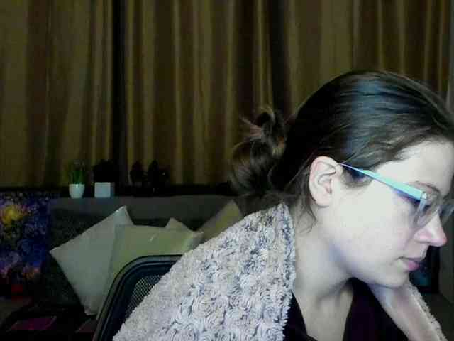 Aliciafolow009 webcam