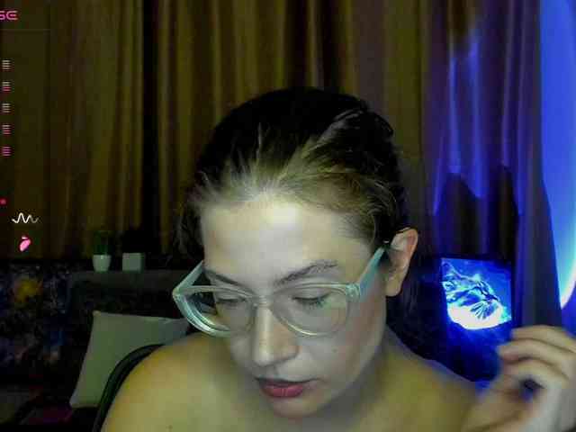 Aliciafolow009 webcam