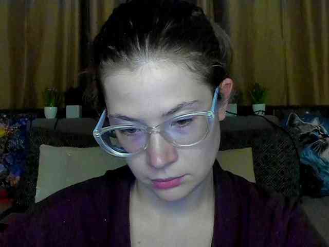 Aliciafolow009 webcam