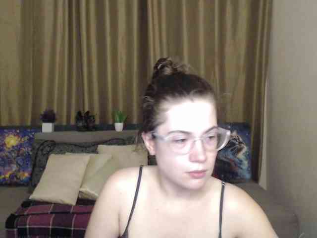 Aliciafolow009 webcam