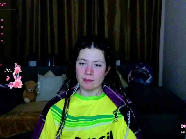 Aliciafolow009 webcam