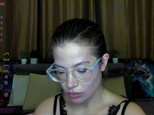 Aliciafolow009 webcam