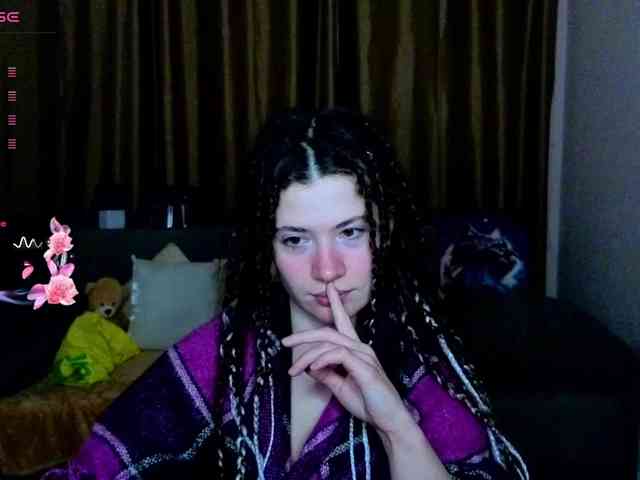 Aliciafolow009 webcam