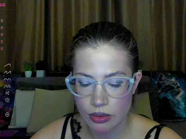 Aliciafolow009 webcam