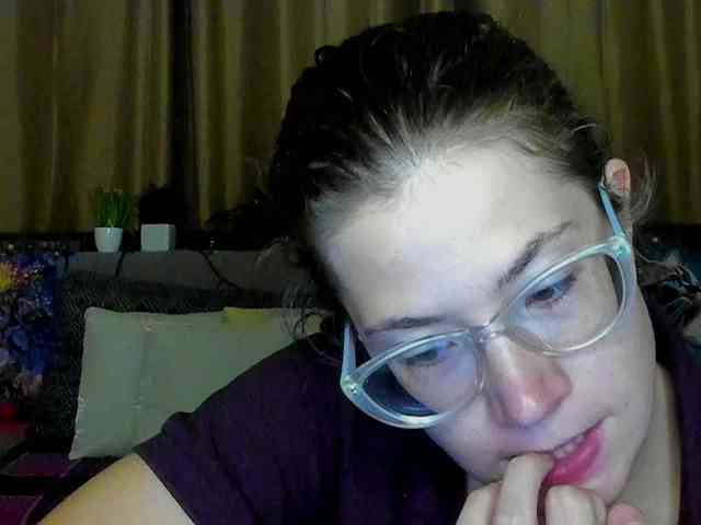 Aliciafolow009 webcam