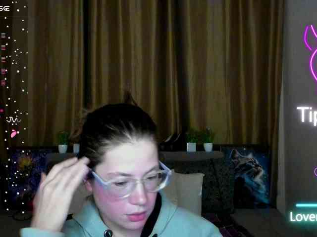 Aliciafolow009 webcam