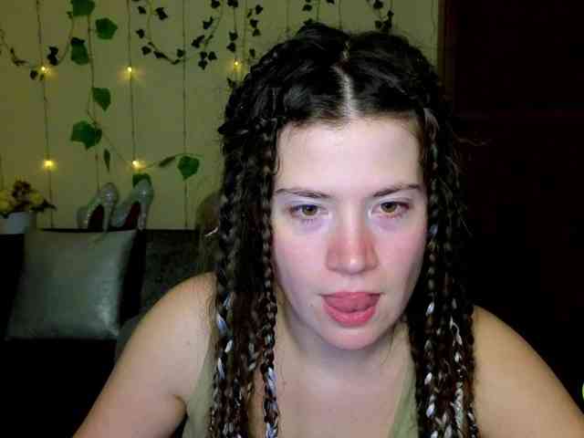 Aliciafolow009 webcam