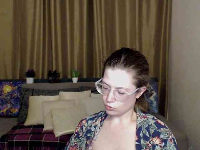 Aliciafolow009 webcam