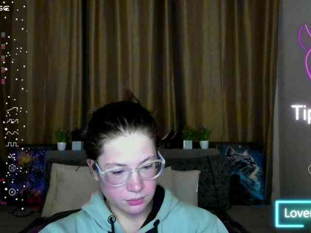 Aliciafolow009 webcam