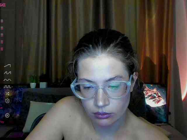 Aliciafolow009 webcam