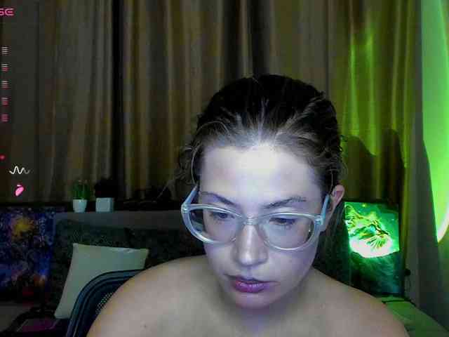 Aliciafolow009 webcam