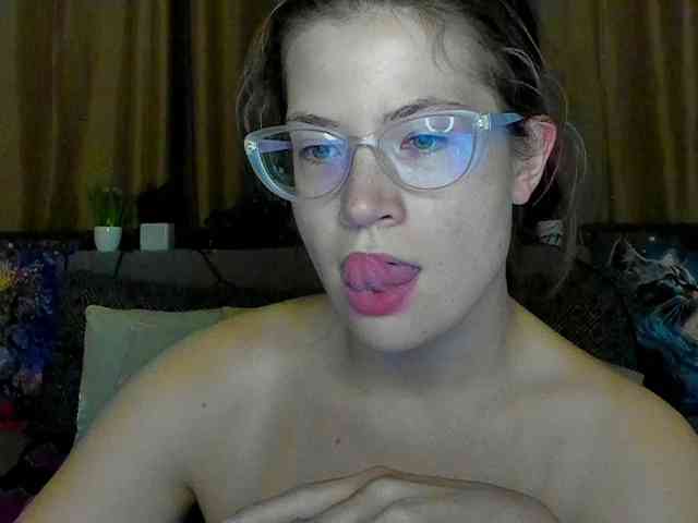 Aliciafolow009 webcam