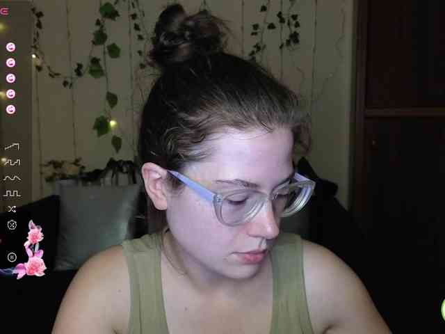Aliciafolow009 webcam