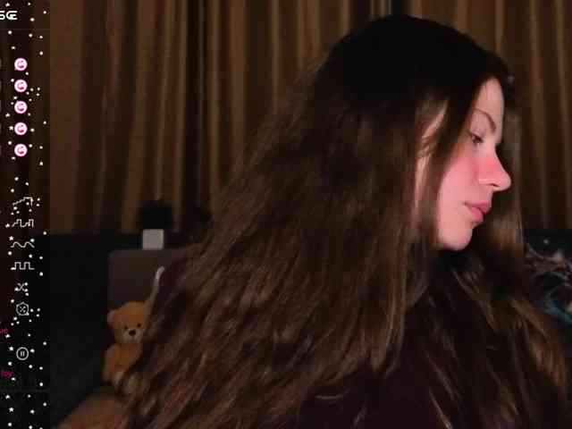 Aliciafolow009 webcam