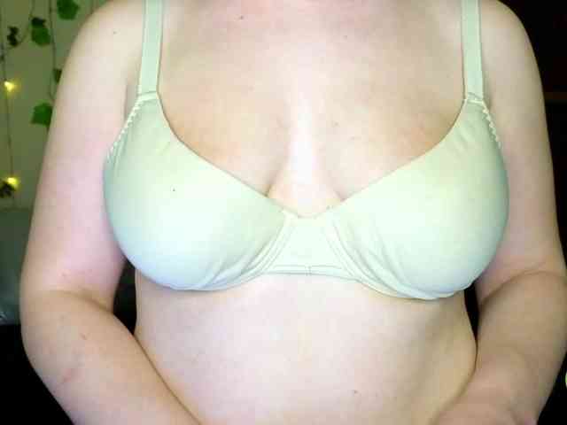 Aliciafolow009 Live Webcam on BongaCams