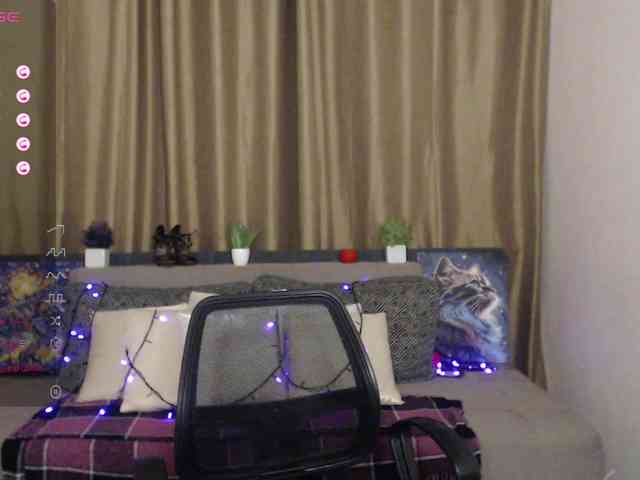 Aliciafolow009 webcam
