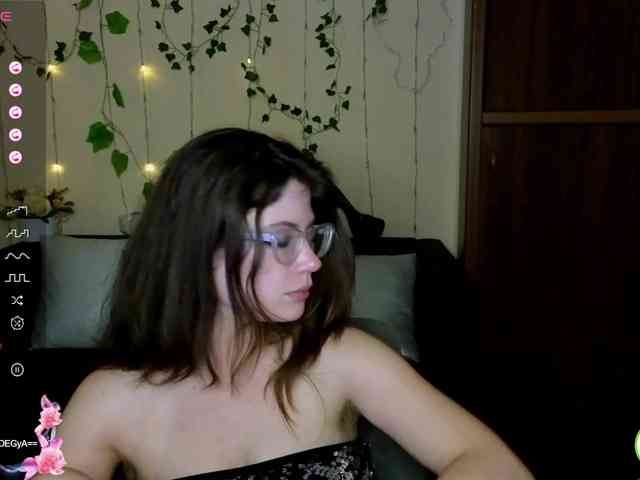 Aliciafolow009 webcam
