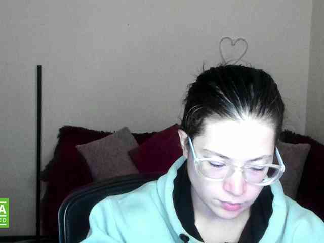 Aliciafolow009 webcam