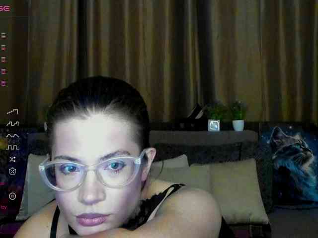 Aliciafolow009 webcam