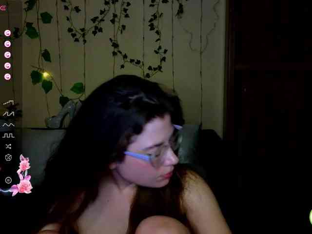 Aliciafolow009 webcam