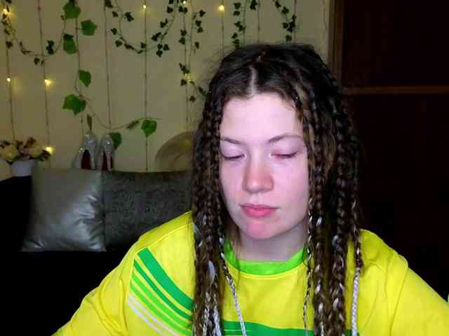 Aliciafolow009 Live Webcam on BongaCams