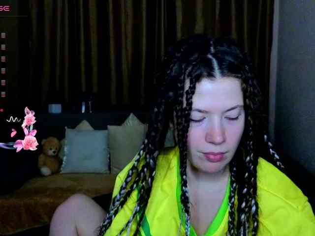 Aliciafolow009 webcam