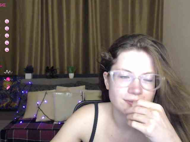 Aliciafolow009 webcam