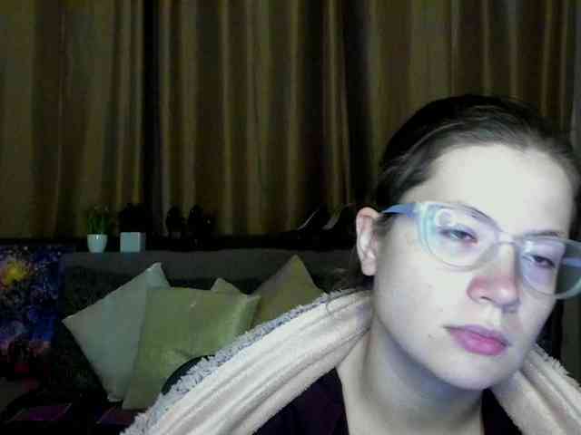 Aliciafolow009 webcam
