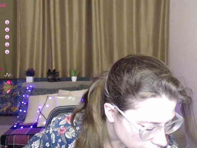 Aliciafolow009 webcam