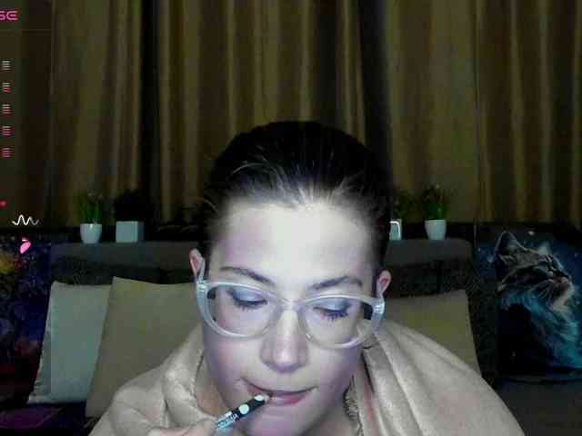 Aliciafolow009 webcam