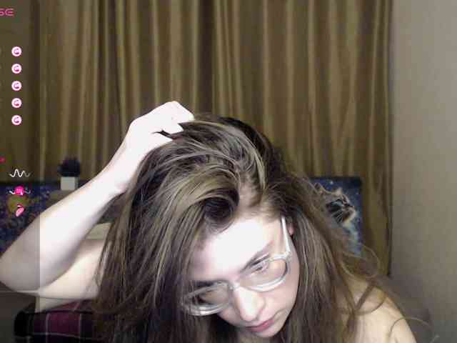 Aliciafolow009 webcam
