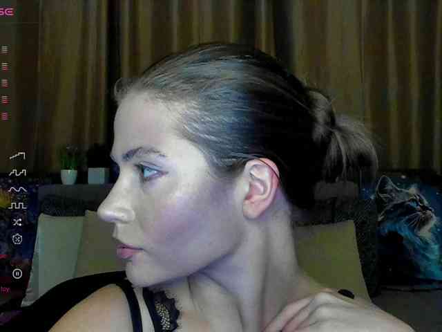 Aliciafolow009 webcam