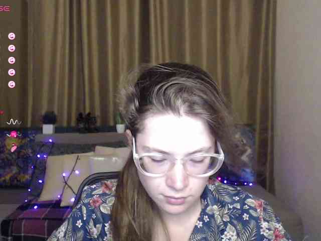 Aliciafolow009 webcam
