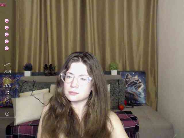 Aliciafolow009 webcam