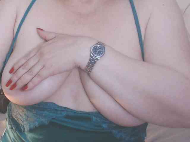 Maturepriscila webcam