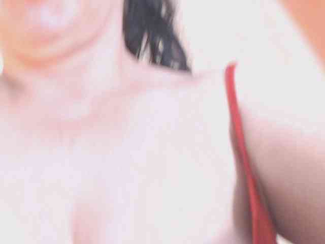 Maturepriscila webcam